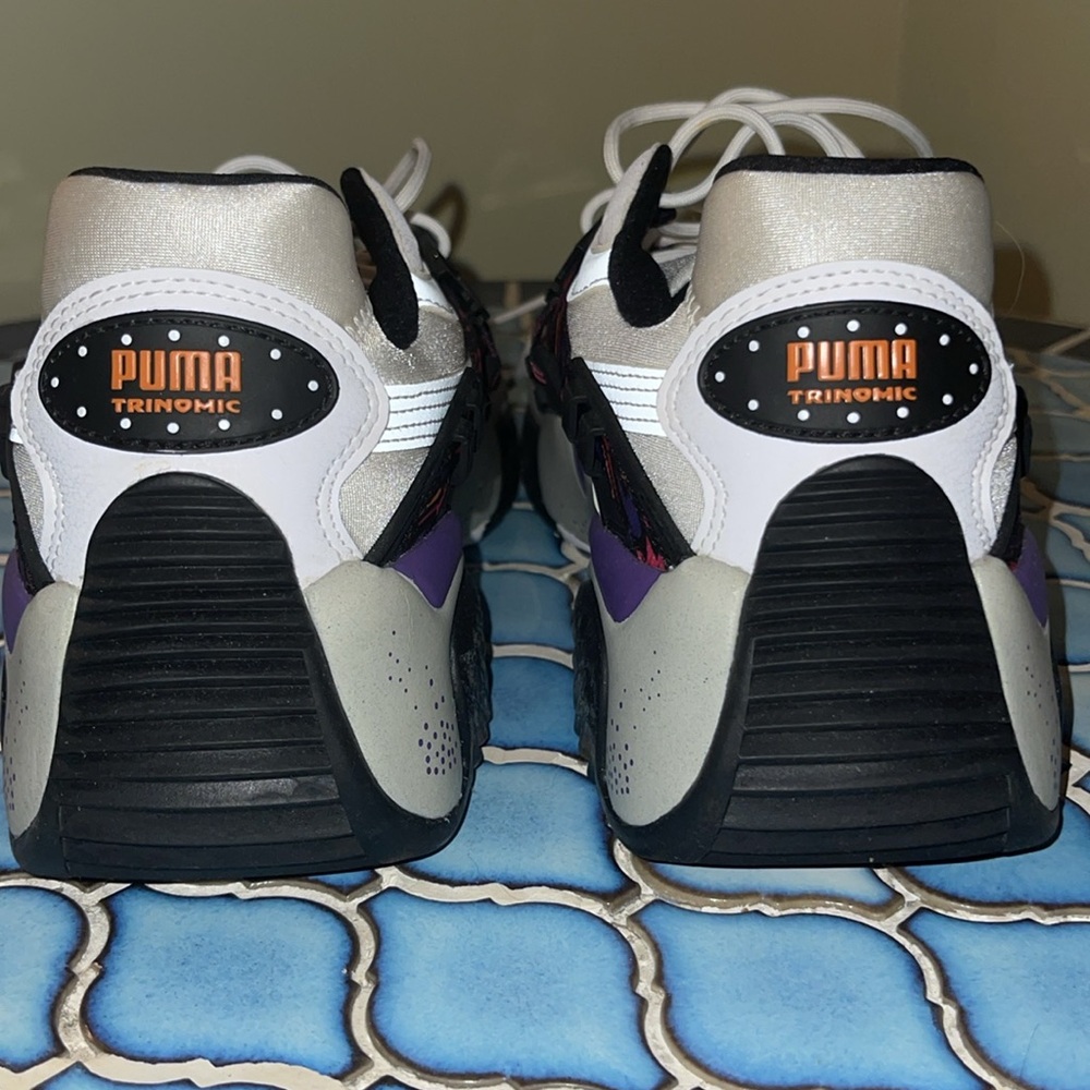Puma Sneaks - Picture 4 of 4